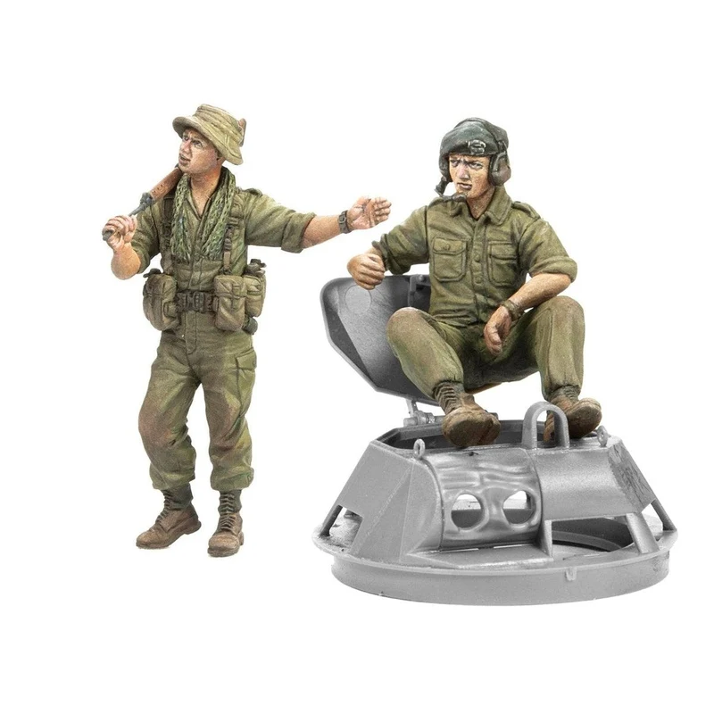1/35 Australian Infantry and M113 crew Vietnam War Era2 figures Plastic Model Kit