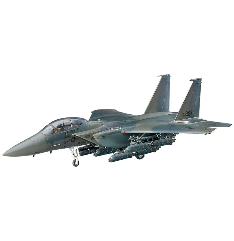 Hasegawa 1/72 F-15e Strike Eagle (U.s. Air Force Fighter/Attacker)