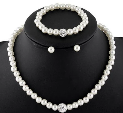 Collier de Perles Élégant – Bijou Raffiné pour Femme